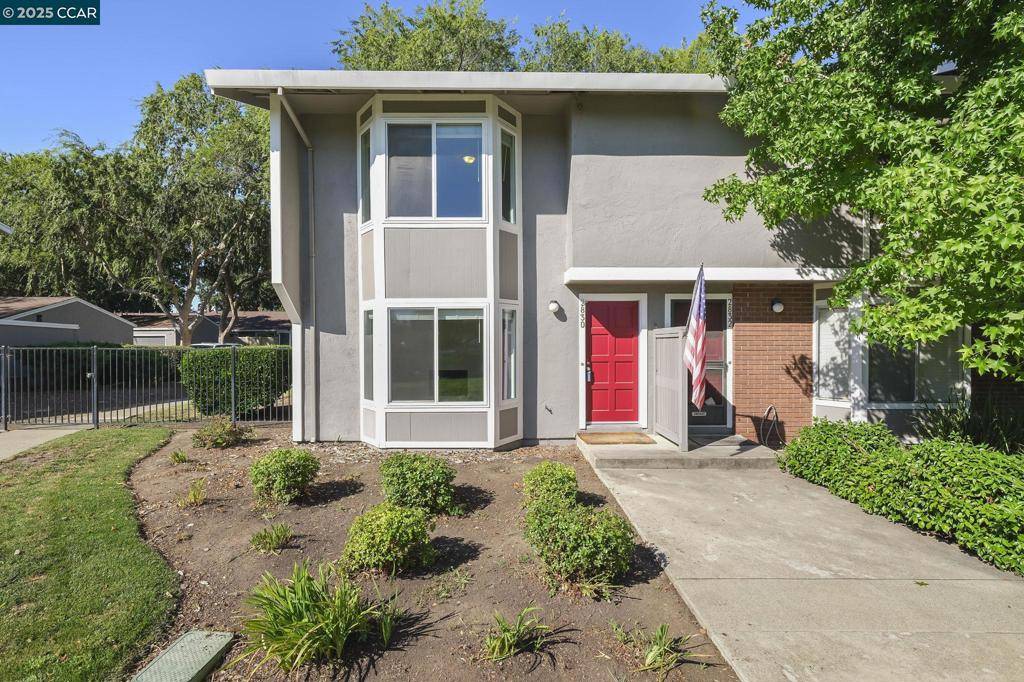 Concord, CA 94518-3513,2830 Royal Ann Ln