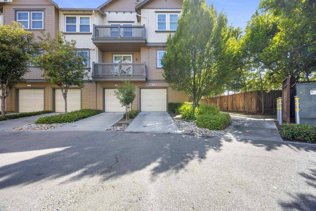 Livermore, CA 94550,161 N L #101
