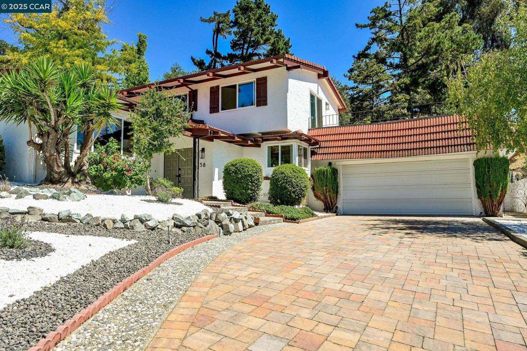 Moraga, CA 94556,58 Ashbrook Pl
