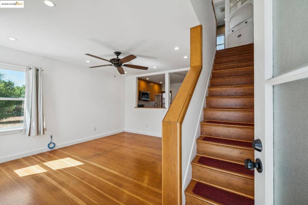 Richmond, CA 94801,137 Collins St