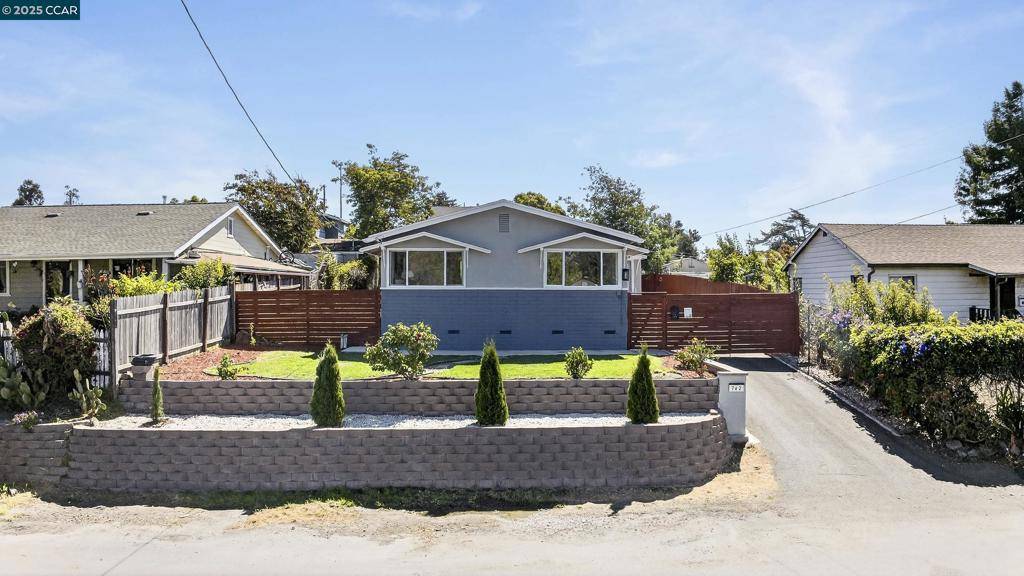 El Sobrante, CA 94803,742 Alhambra Rd