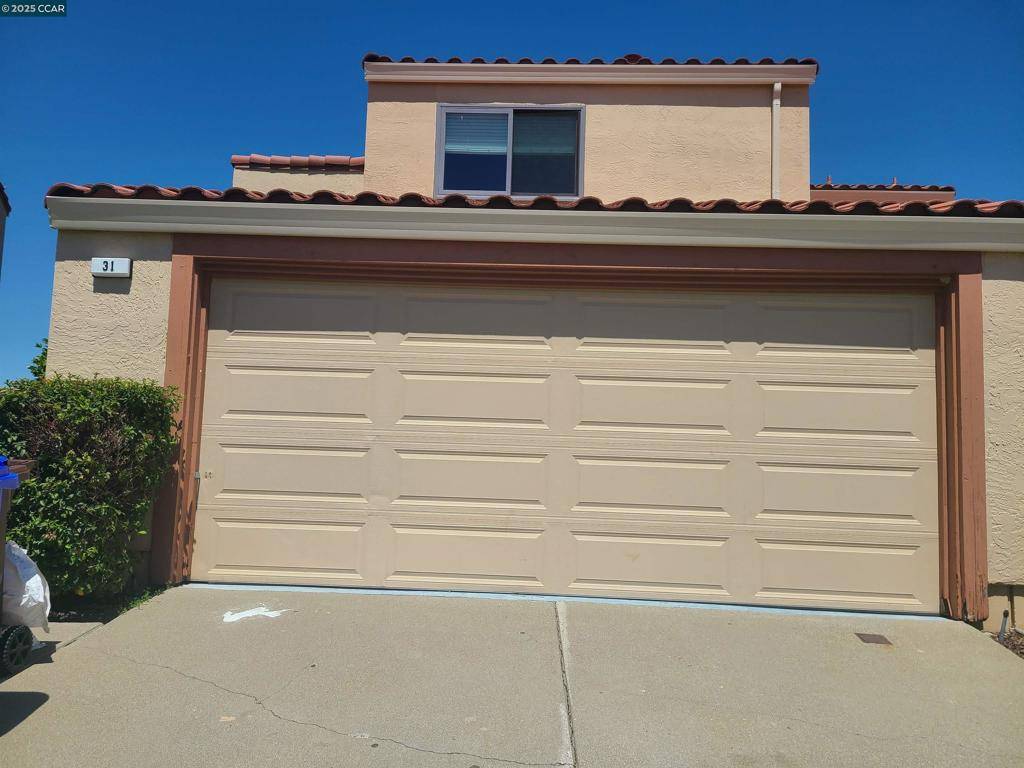 Hercules, CA 94547,31 Sapphire Ct