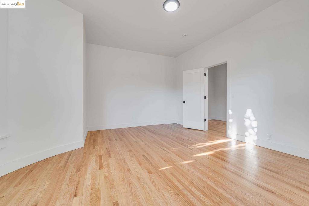 Oakland, CA 94607,1240 12th st