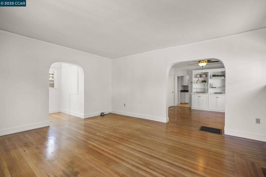 Martinez, CA 94553,1140 Arreba St