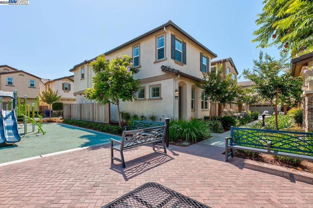 Hayward, CA 94545,1513 Sylvia St