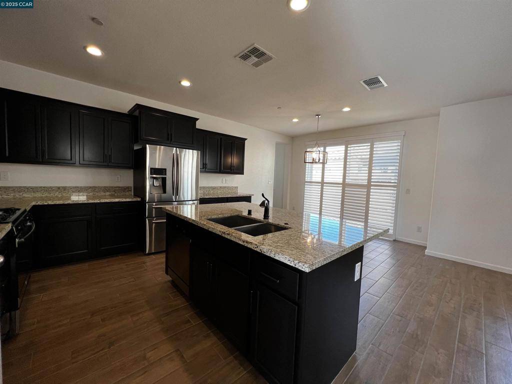 Vallejo, CA 95687,742 Iris Dr