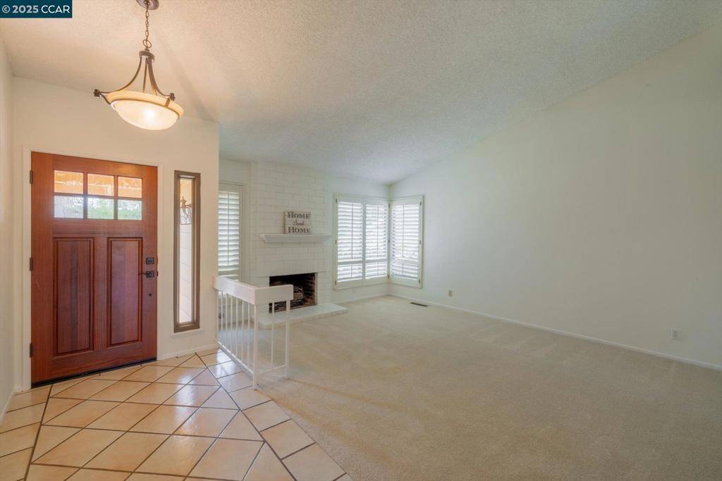 Martinez, CA 94553,171 Mount Tam Ct