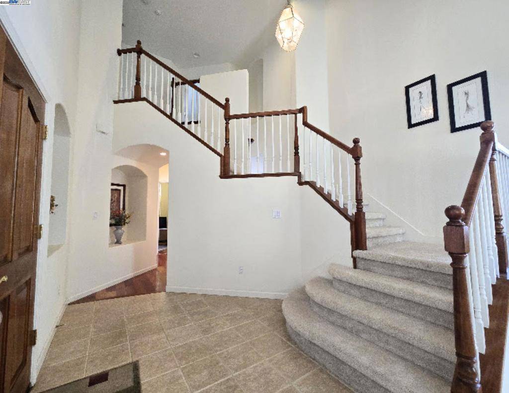 Sacramento, CA 95835,1469 Mayfield Street