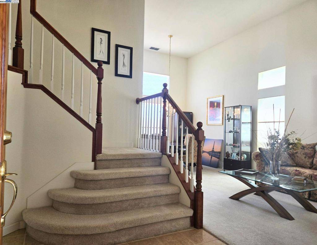 Sacramento, CA 95835,1469 Mayfield Street