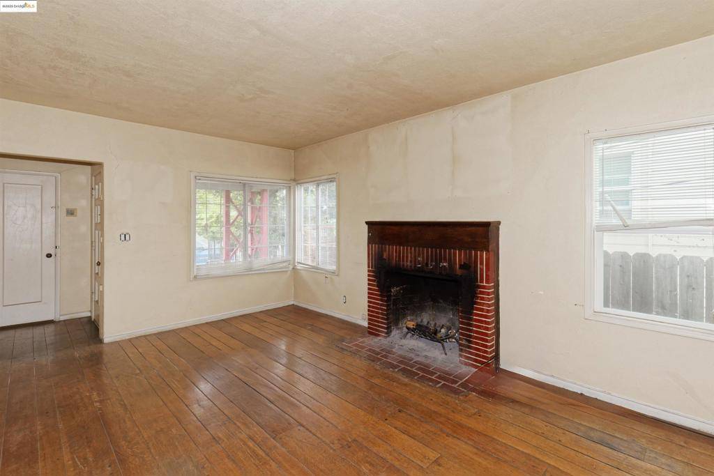 Oakland, CA 94605,2762 76Th Ave