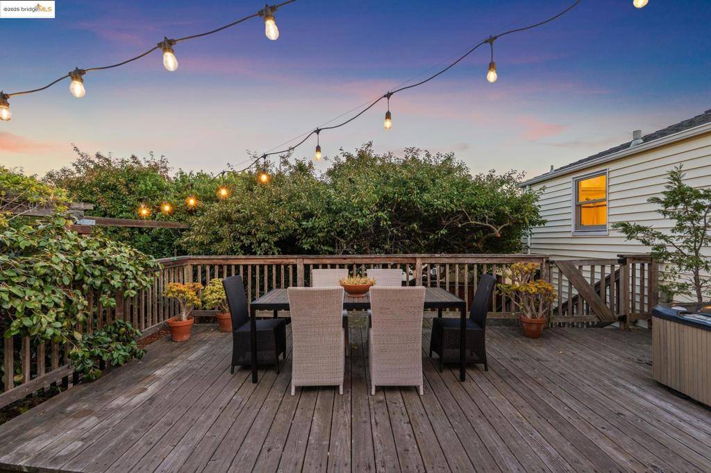 Richmond, CA 94804,1736 Santa Clara St