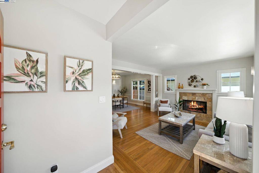 Oakland, CA 94602,3357 Jordan Rd