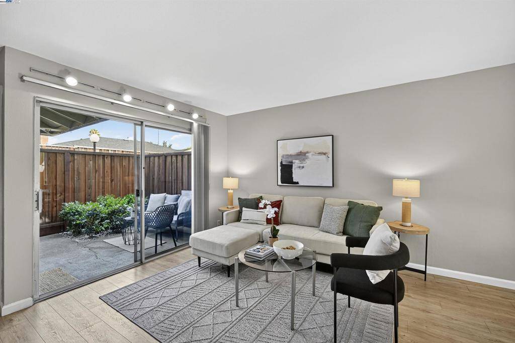 Fremont, CA 94538,5645 Evergreen Terrace