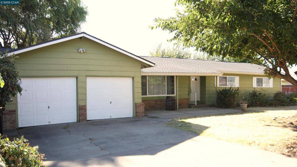 Isleton, CA 95641,10 School St
