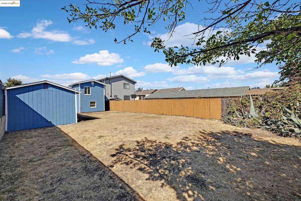 Oakland, CA 94621,7200 Favor St