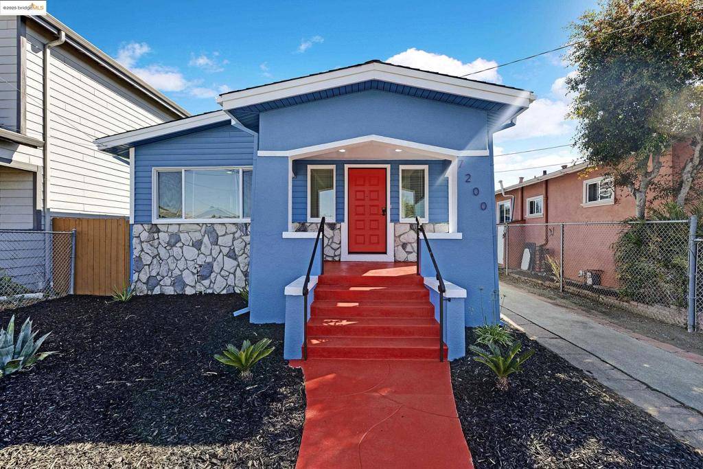 Oakland, CA 94621,7200 Favor St
