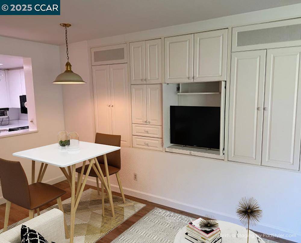 San Francisco, CA 94111,240 Lombard St #632
