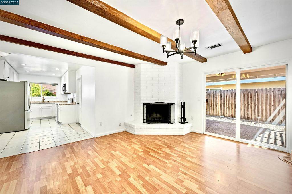 Sacramento, CA 95841,4989 Creek View Way