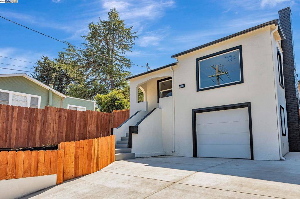 Oakland, CA 94605,6927 Sunkist Dr