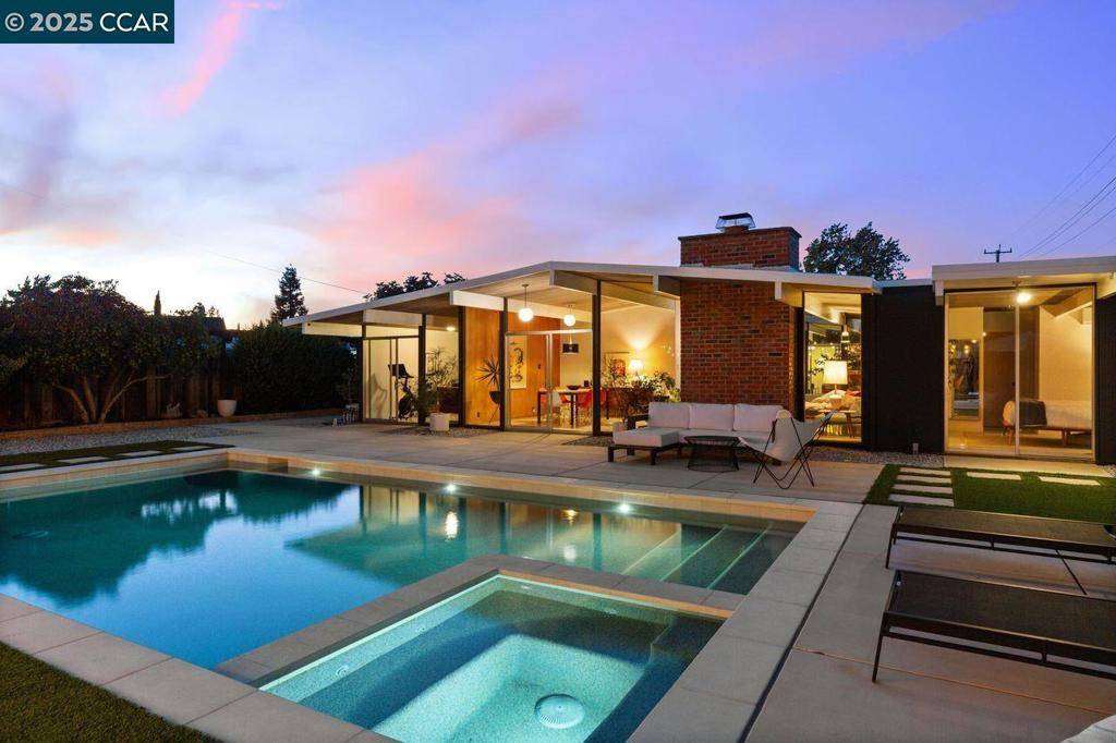 Concord, CA 94518,3772 Gainsborough Dr
