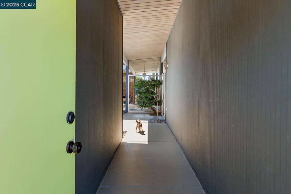 Concord, CA 94518,3772 Gainsborough Dr