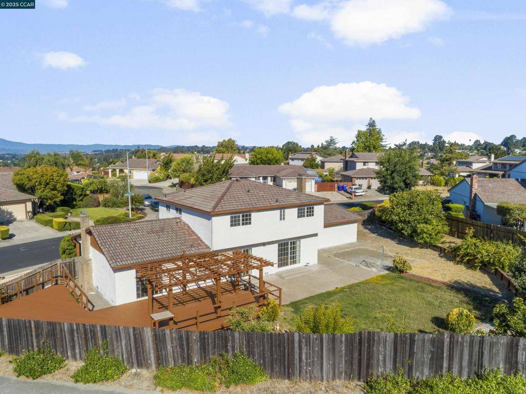El Sobrante, CA 94803,5160 Heavenly Ridge Ln