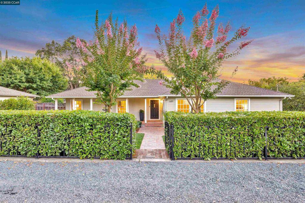 Lafayette, CA 94549,689 Los Palos Dr