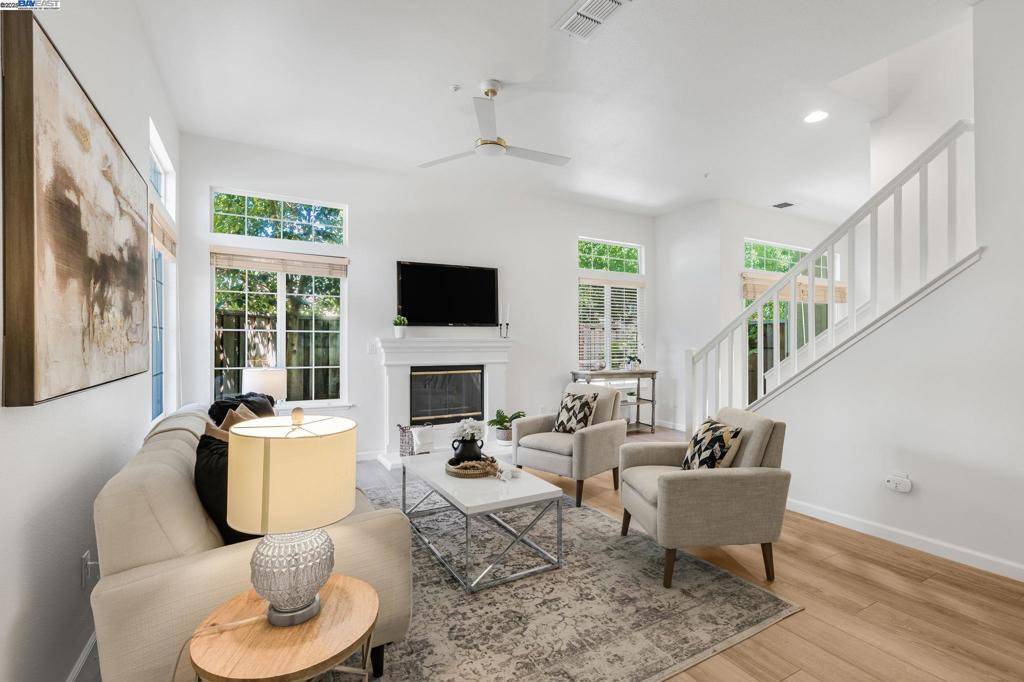 Pleasanton, CA 94588,4120 Lucca Ct