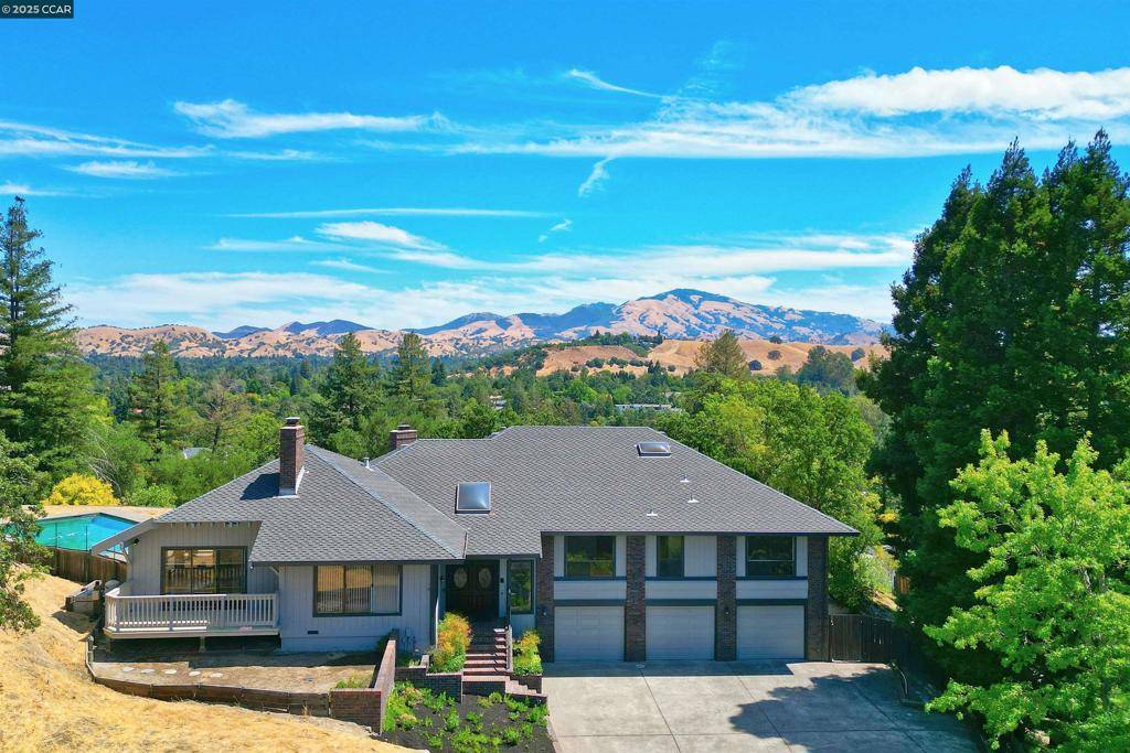 Walnut Creek, CA 94595,36 Candlewood Place