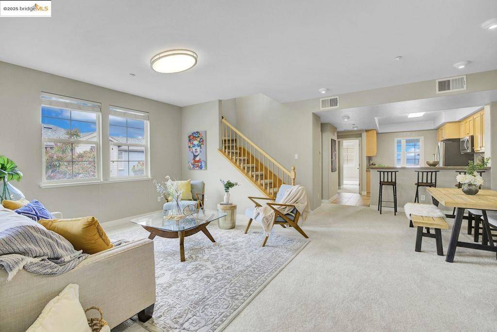 Oakland, CA 94605,6130 Old Quarry Loop