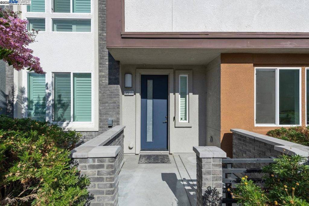 Dublin, CA 94568,3911 Summit Rd