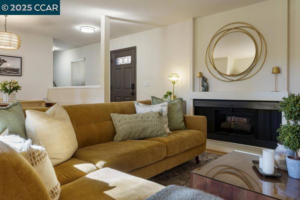 Walnut Creek, CA 94598,1989 Countrywood Ct