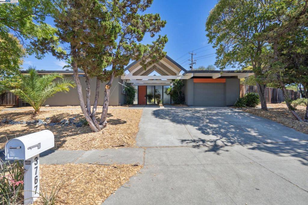 Concord, CA 94518,3767 Gainsborough Dr