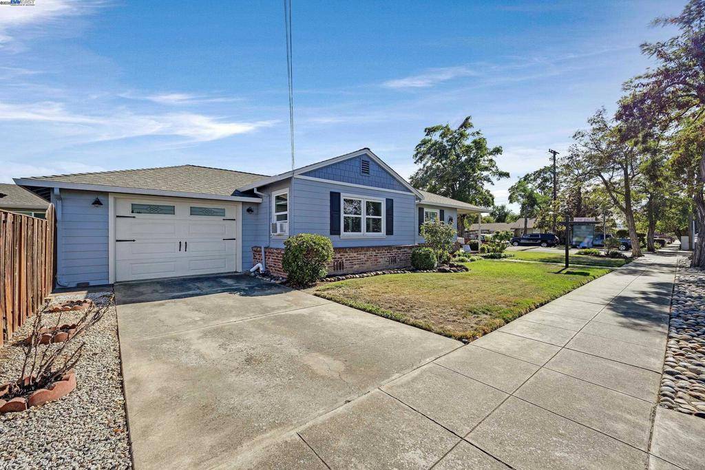 Livermore, CA 94551,1815 Pine St