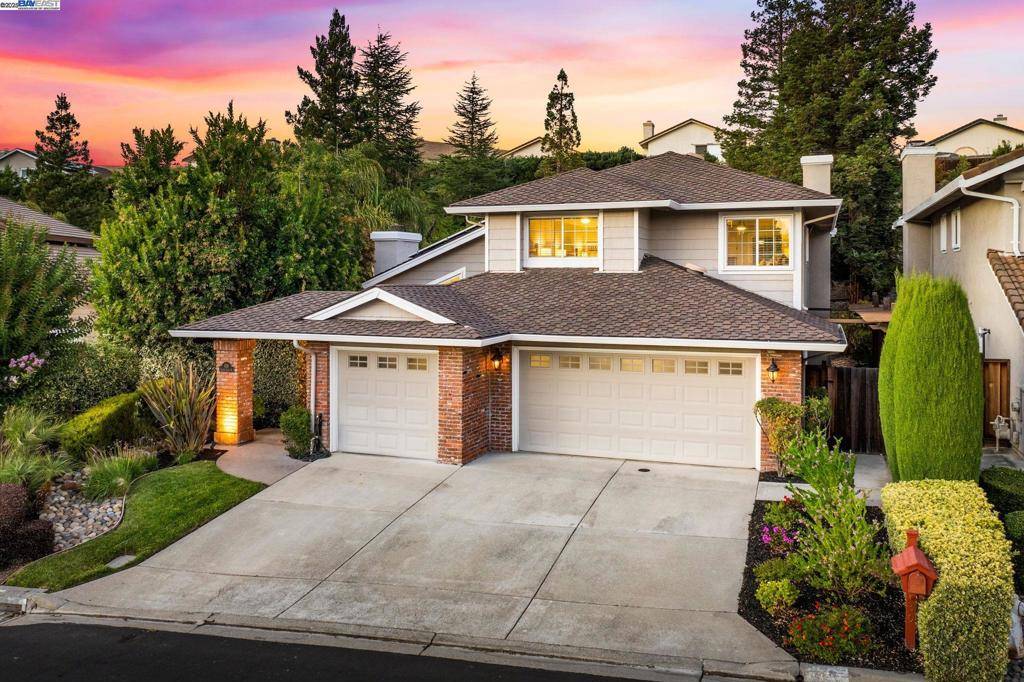San Ramon, CA 94582,639 Canyon Crest Rd East