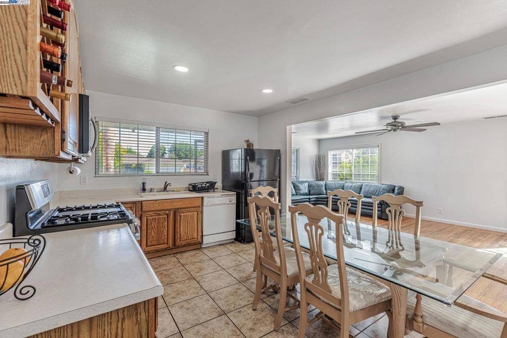 Livermore, CA 94550,1027 Redondo Way