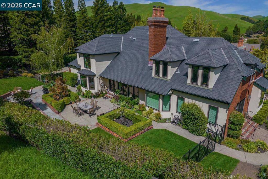 Moraga, CA 94556,29 Brandt Dr