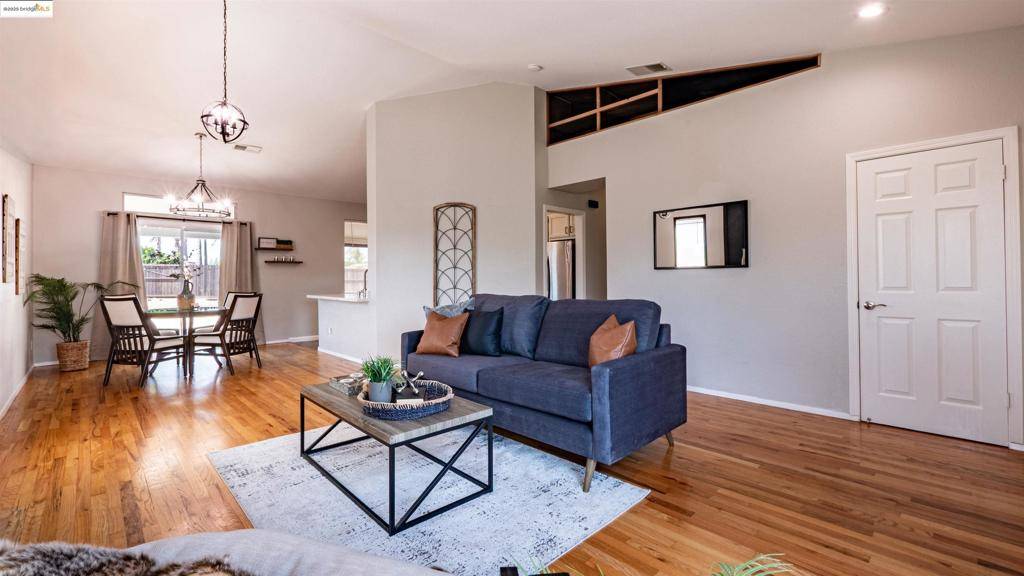Oakley, CA 94561,306 Deerpark Way