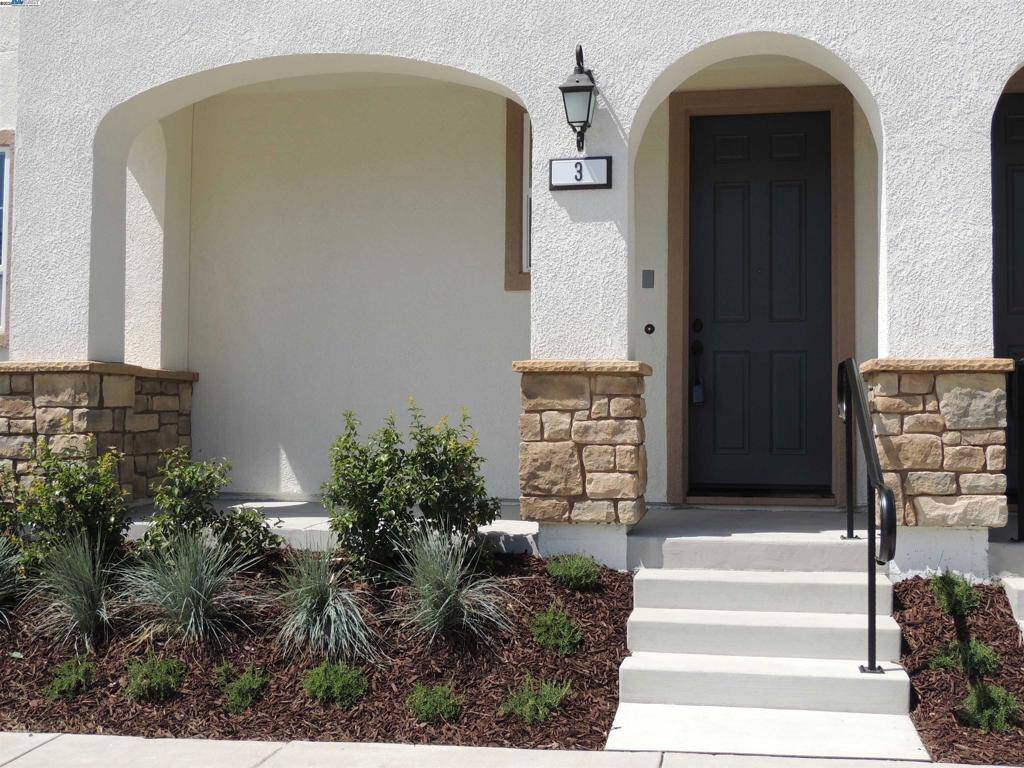 Livermore, CA 94551,118 Selby Ln