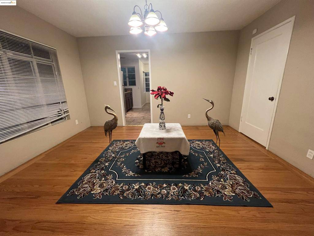 Oakland, CA 94605,2326 Maywood Ave