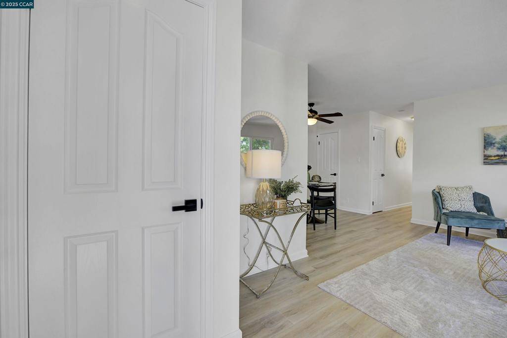 Concord, CA 94518,1356 Del Rio Cir #D