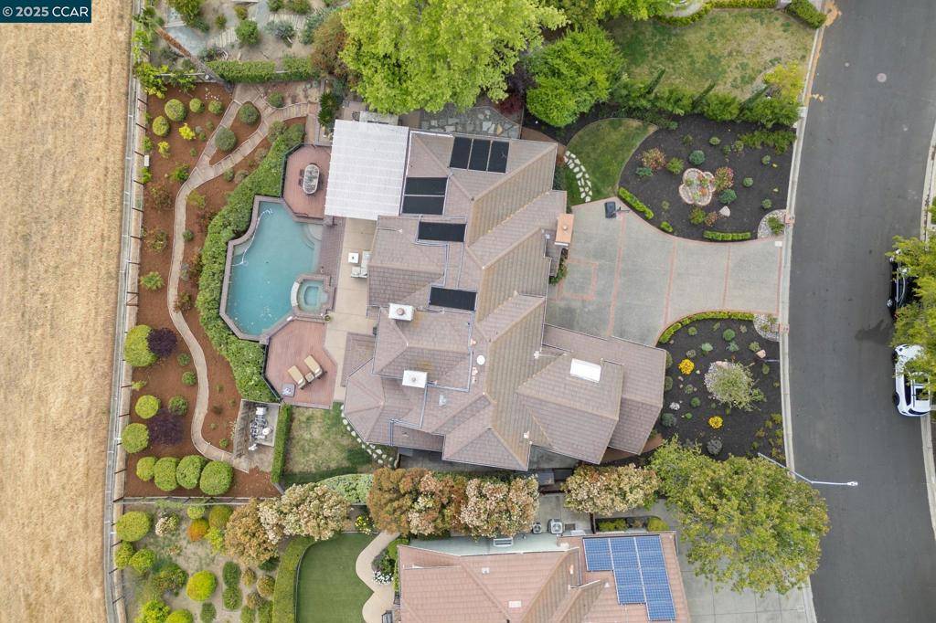 Walnut Creek, CA 94598,460 Silver Hollow Dr.