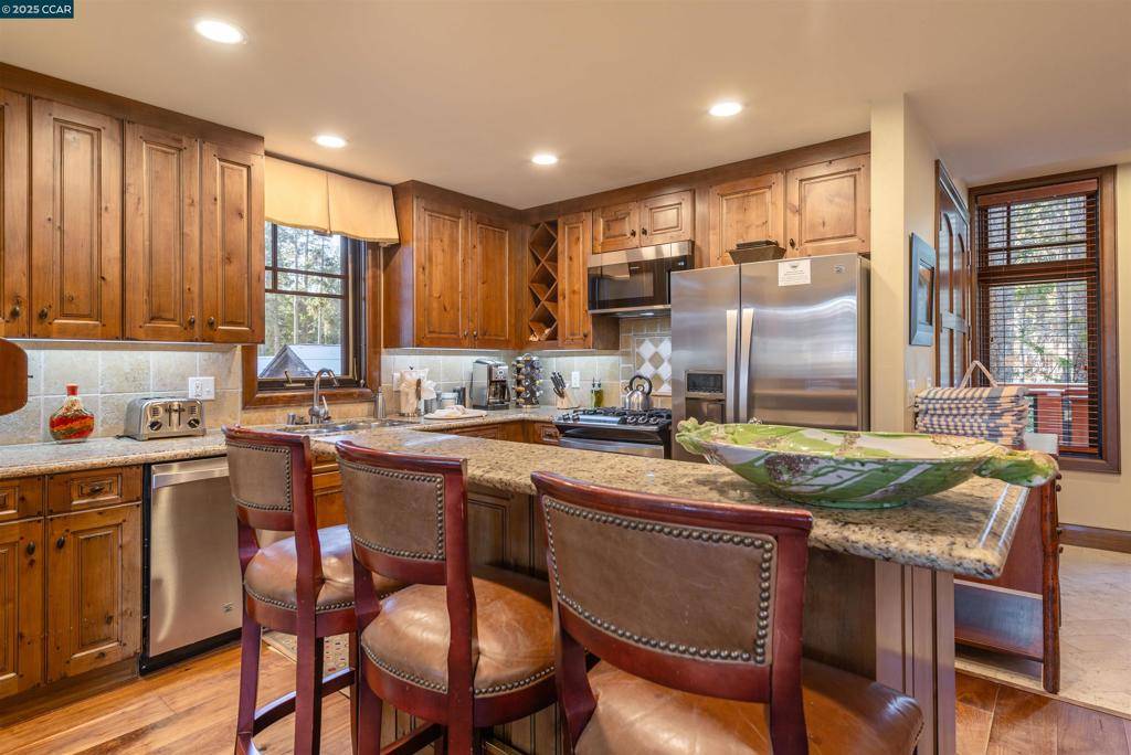 Tahoe Vista, CA 96148,6750 North Lake Blvd #15G