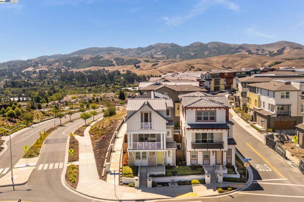 San Ramon, CA 94583,1002 Mary Beth Ter