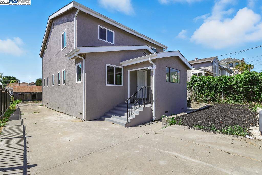 Oakland, CA 94606,1739 E 22Nd St