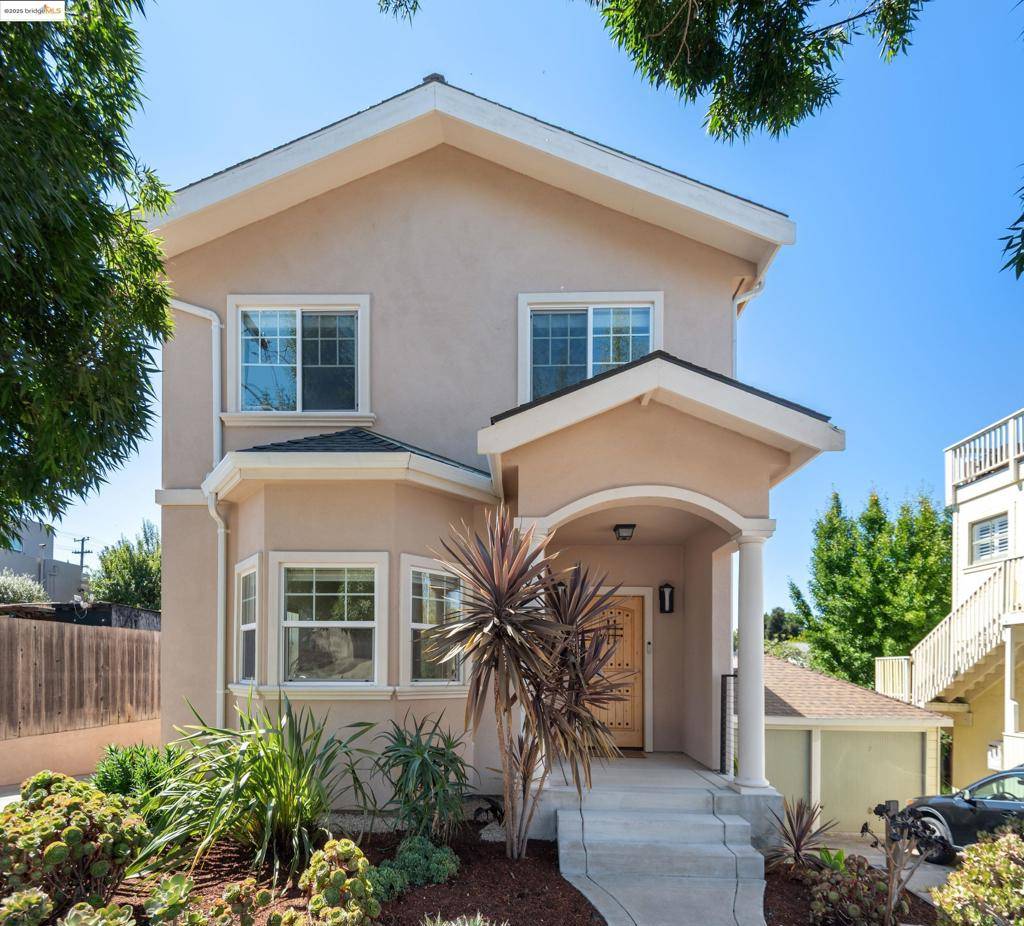 Oakland, CA 94602,2221 E 31St St