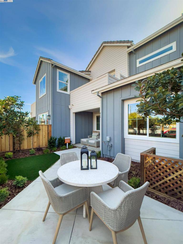 Napa, CA 94558,139 Compass Drive #2002