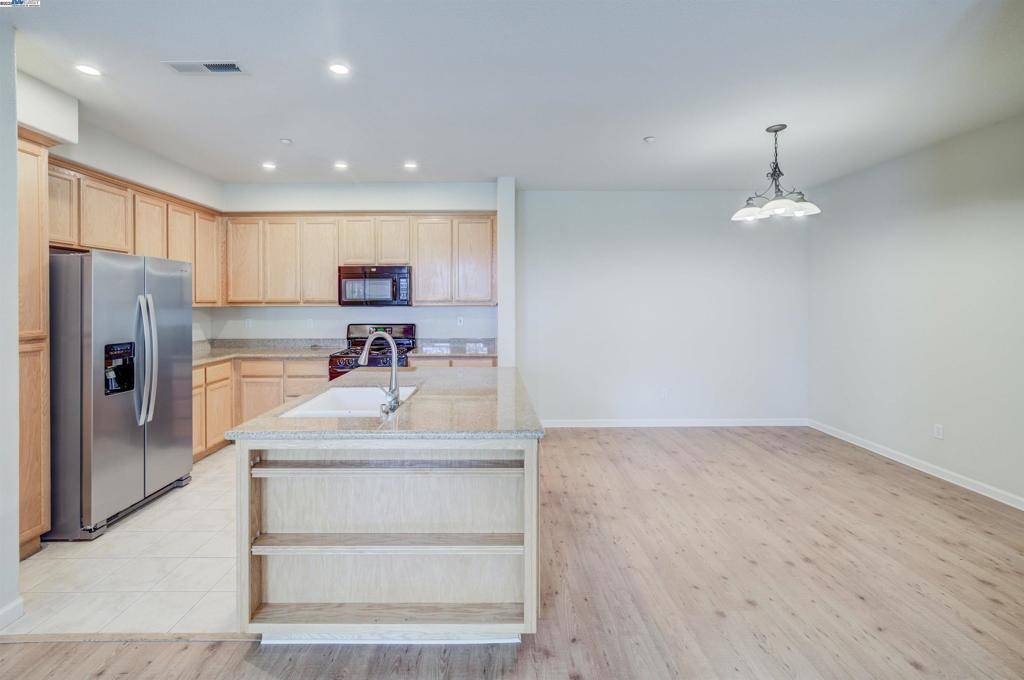 Dublin, CA 94568,4379 Brannigan St