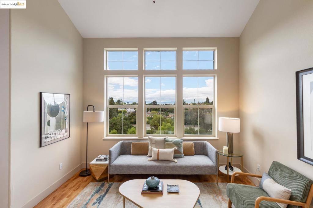 Oakland, CA 94605,6042 Old Quarry Loop