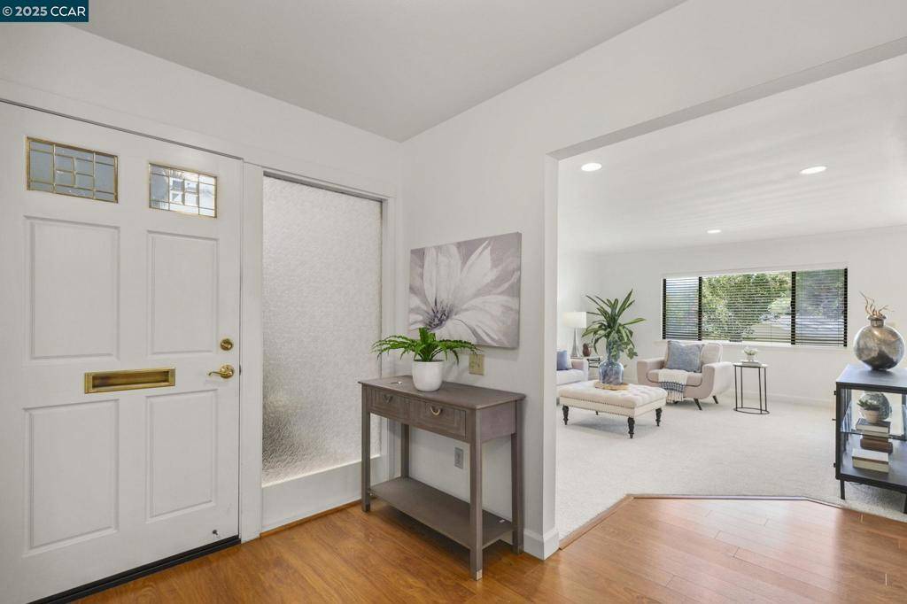 Walnut Creek, CA 94595,2133 Golden Rain Rd #12